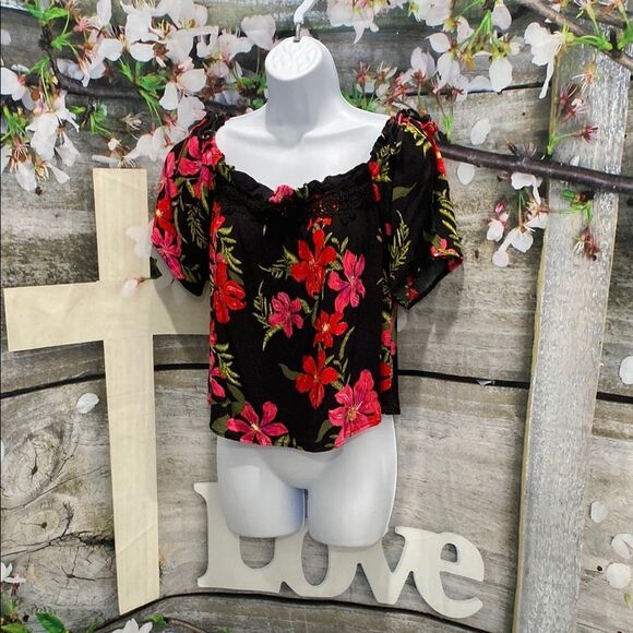 Guess Black and Red Floral Embroidered Tie Sleeve On Or Off The Shoulder Blouse - Picture 1 of 9